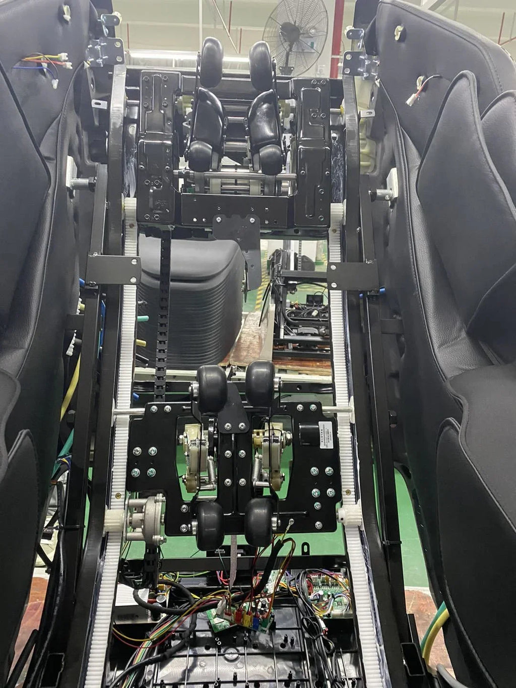 Electric 4D Massage Chair Dual Core Thai Stretch 2025 Shiatsu Zero Gravity Double Mechanism Chair for Massage Chair